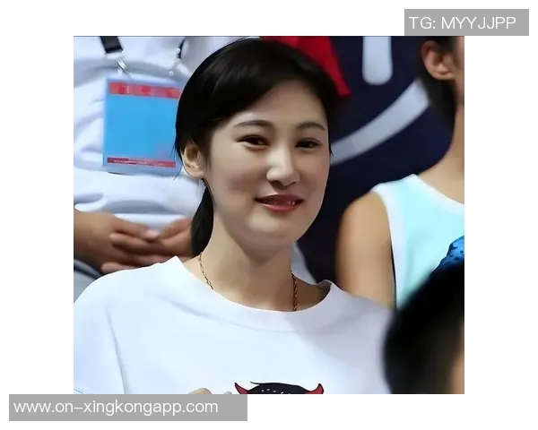 周琦半场表现惊艳7分钟内高效拿下9分2板1断展现实力